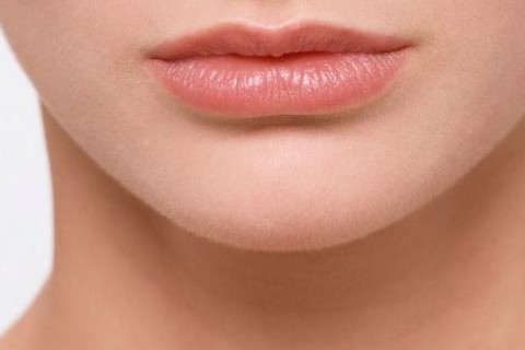 上下嘴唇厚的女人代表什么？你是哪种？